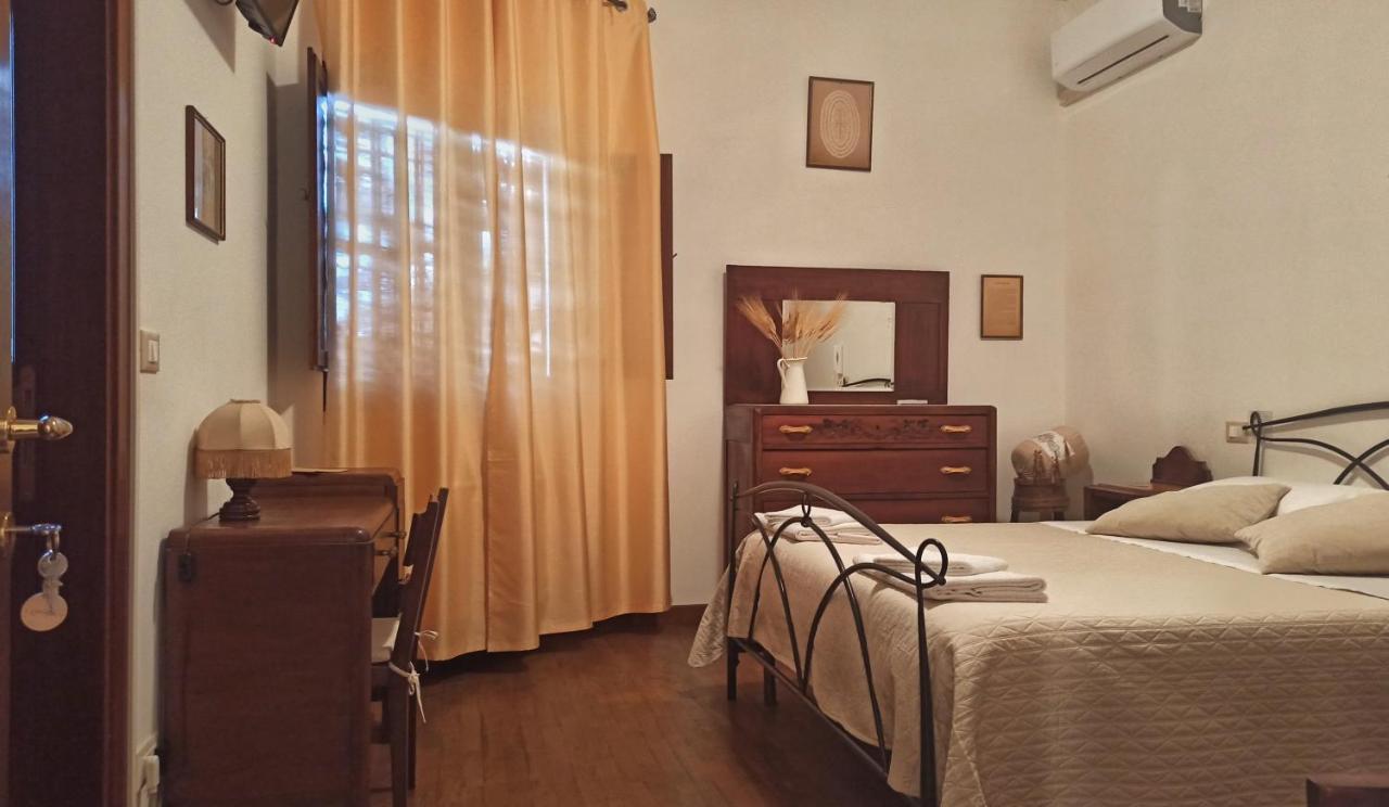 Castiglione a Casauria B&B La Masseria Del '700 מראה חיצוני תמונה